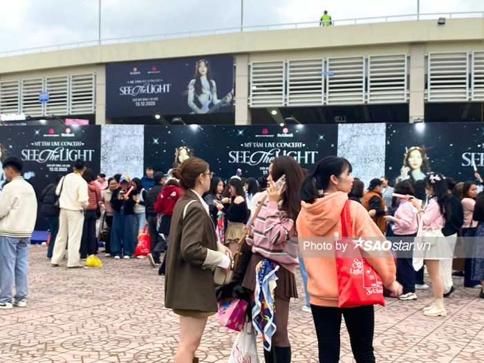 Người hâm mộ của Mỹ Tâm xúng xính 'lên đồ', sẵn sàng 'cháy hết mình' cùng thần tượng Ảnh 3