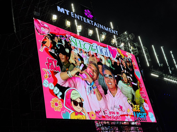 Trực tiếp live concert của Mỹ Tâm tại Hà Nội: Dàn sao đổ bộ, 'hoạ mi tóc nâu' nói lời gan ruột trước 'giờ G' Ảnh 4