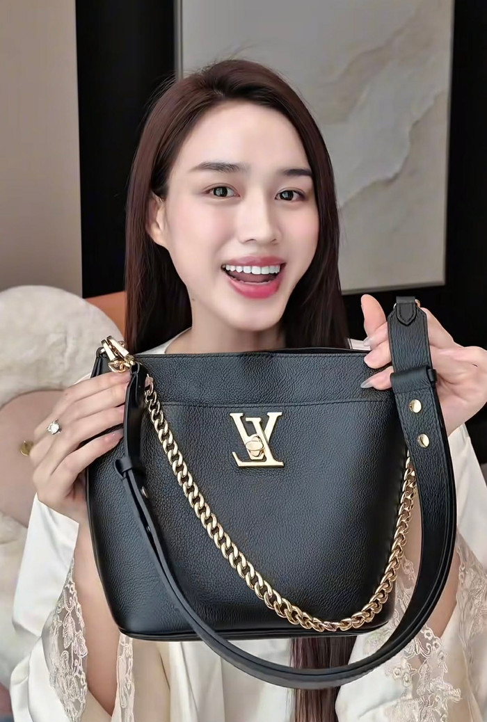 Chiếc túi 84 triệu của Đỗ Thị Hà. Ảnh chụp màn hình