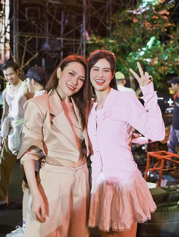 Nữ ca sĩ thường xuyên có mặt ở những đêm nhạc của Mỹ Tâm. (Ảnh FBNV)