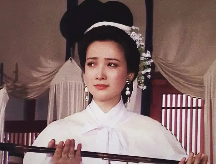 Mỹ nhân phim 'Tây Du Ký' đã qua đời ở tuổi 61 tại Bắc Kinh sau khoảng thời gian dài chiến đấu với căn bệnh u não.