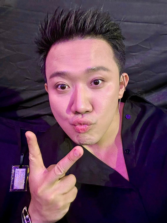 Trấn Thành ghi dấu ấn mạnh mẽ nhờ tinh thần lăn xả hiếm có khi tham gia các chương trình truyền hình thực tế.&nbsp;(Ảnh FBNV)