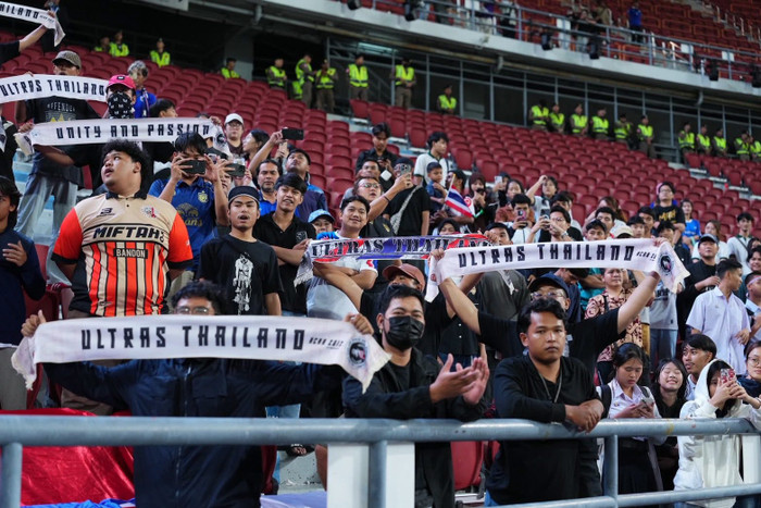 CĐV Thái Lan đồng loạt phản ứng trận thua Philippines Ảnh 1