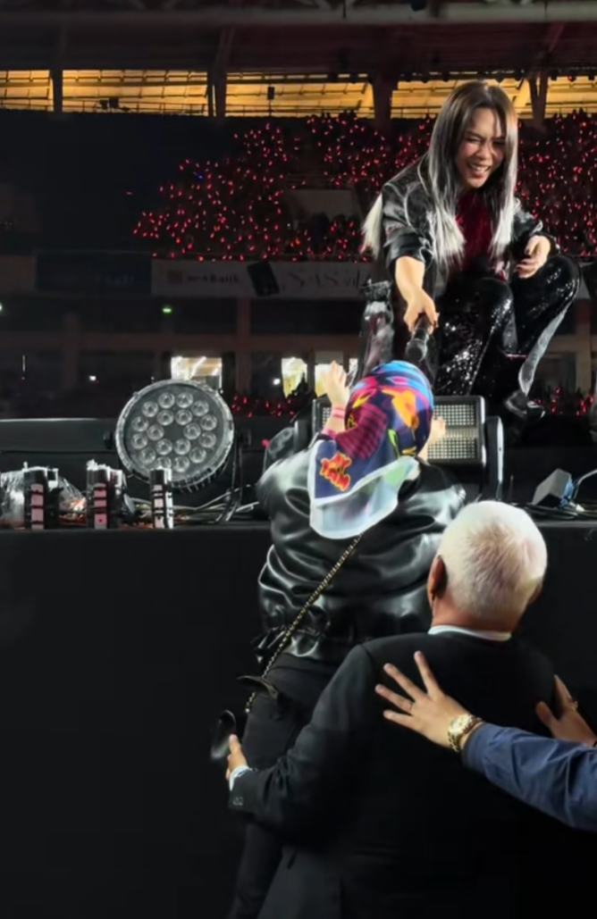 Mỹ Tâm hé lộ chuyện 'trọng đại' với Hòa Minzy Ảnh 3