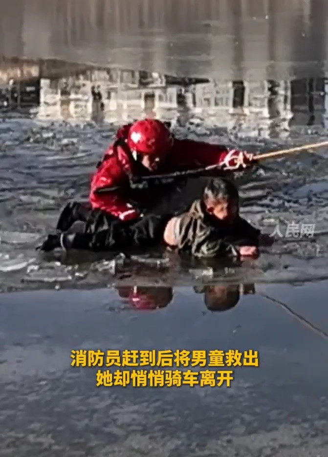 Nữ sinh 13 tuổi về nhà với bộ đồ ướt sũng, cha ruột biết sự thật sau khi nhận cuộc gọi lúc nửa đêm Ảnh 3