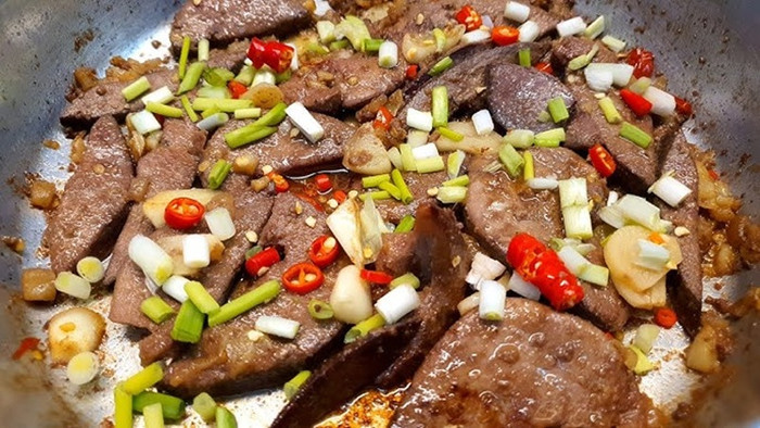 Cần chú ý khi ăn gan lợn để tránh gây hại sức khỏe. (Ảnh minh họa từ Internet)