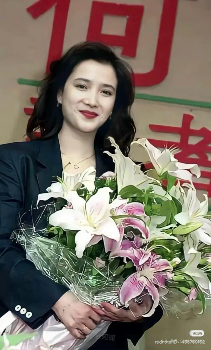 Hà Tình vốn được khán giả nhớ đến với hình ảnh xinh đẹp, dịu dàng. Ảnh: Xiaohongsu