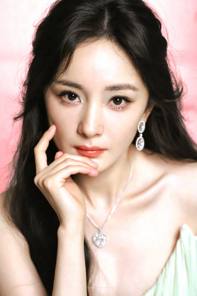 Điểm danh 9 sao Hoa ngữ có tác phẩm phim truyền hình hơn 100 tỷ lượt xem Ảnh 3