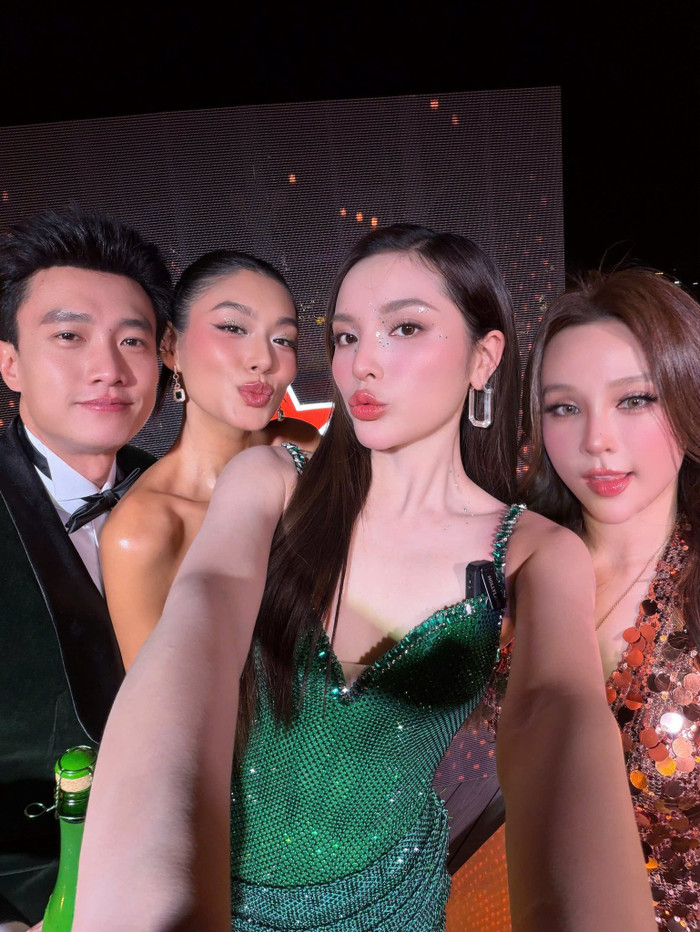 Kỳ Duyên luôn thể hiện sự thân thiện, vui vẻ trong những lần đi dự sự kiện. Ảnh: FBNV