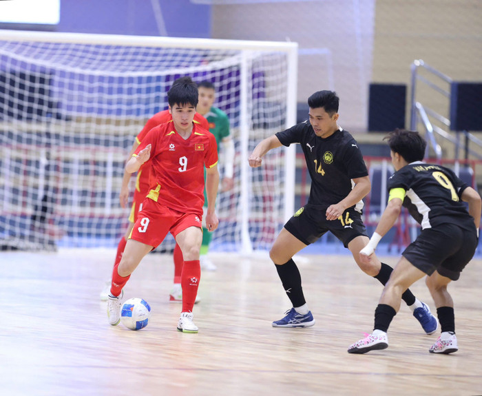 Thất bại 2-4 trước Malaysia ở môn futsal nam SEA Games 33 đã tạo nên cú sốc lớn không chỉ với người hâm mộ Việt Nam mà còn gây xôn xao cộng đồng CĐV Đông Nam Á. Ảnh: VFF