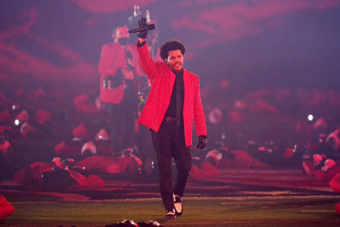 Thương vụ tỷ đô của The Weeknd Ảnh 4