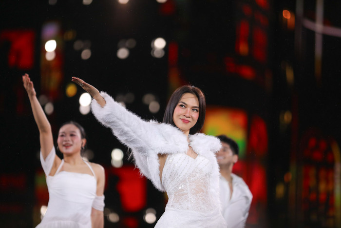 Mỹ Tâm từng công bố dự án phim điện ảnh khi làm live concert See The Light tại sân vận động Mỹ Đình diễn ra vào ngày 13/12 vừa qua. Ảnh: FBNV