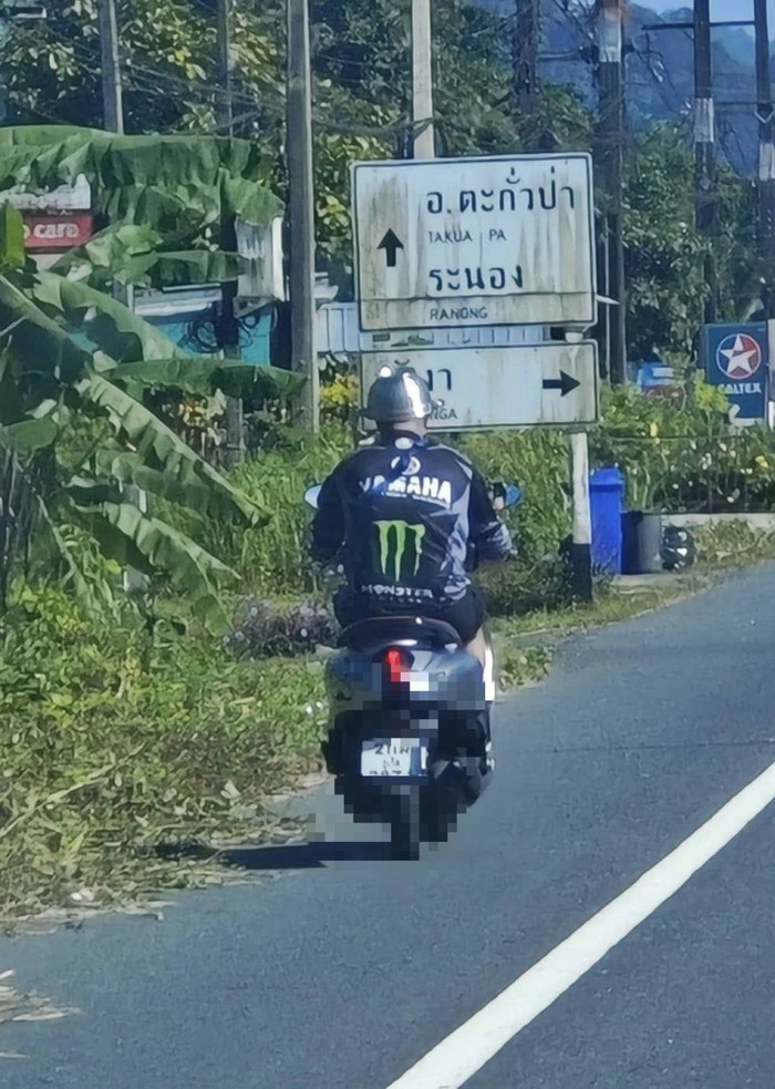 Xôn xao người đàn ông dùng nồi nấu ăn làm mũ bảo hiểm khi chạy xe máy trên đường Ảnh 2