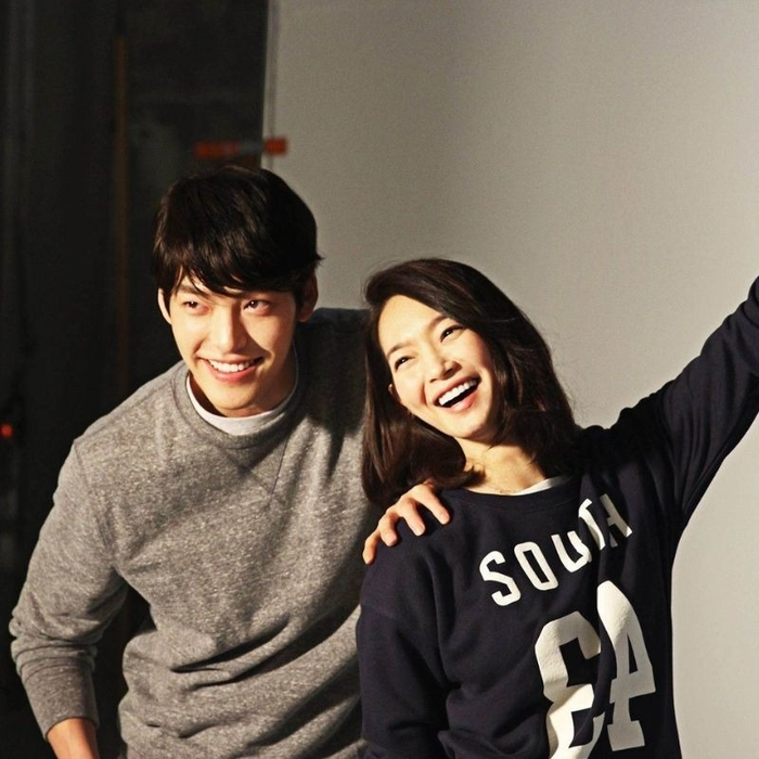 Shin Min Ah và Kim Woo Bin gặp gỡ nhau lần đầu năm 2014.