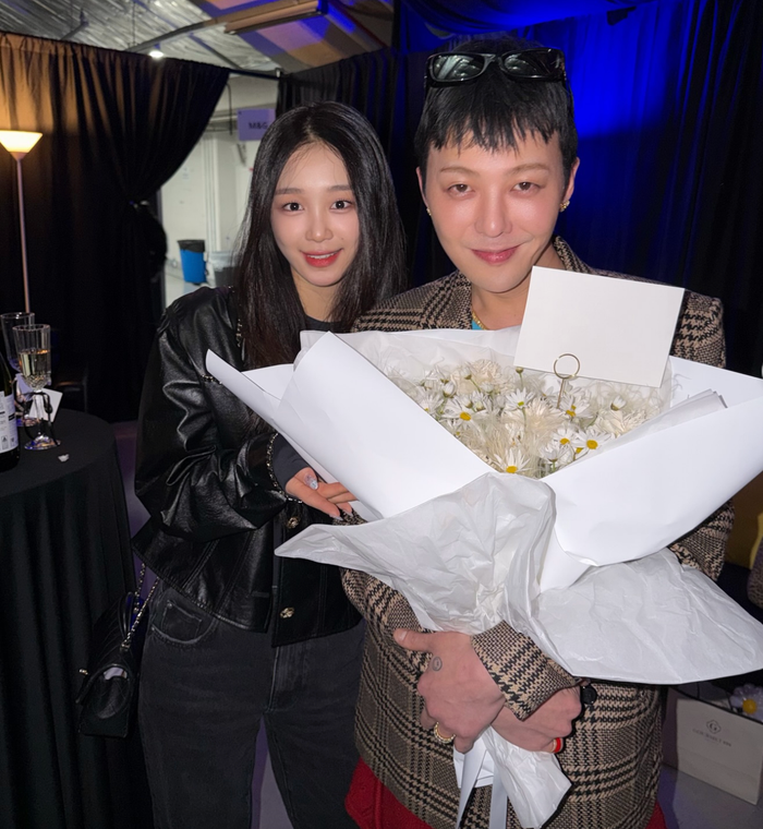 Lee Joo Young và G-Dragon trong một khoảnh khắc đang gây sốt mới đây.