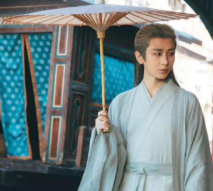 Thành Nghị hóa thân nam chính 'điên phê' trong ván cờ quyền mưu