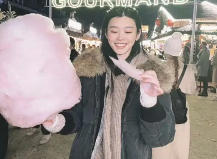 Hà Siêu Hân có thể đã chụp ảnh cho Hề Mộng Dao. Ảnh: QQ