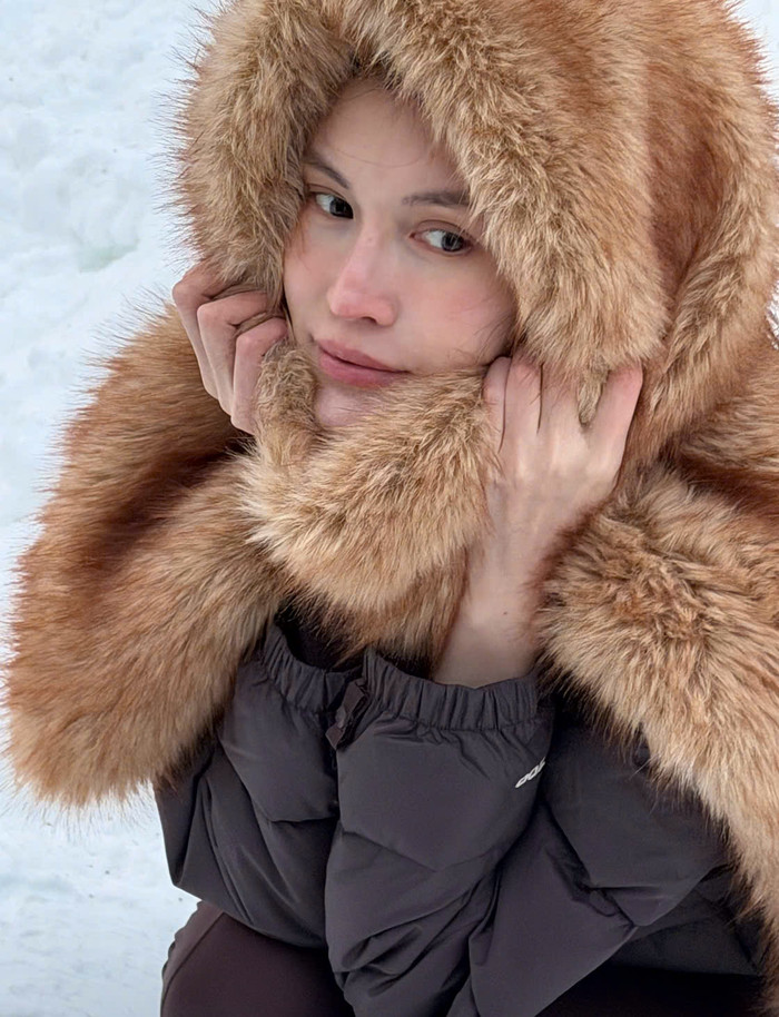 Nhan sắc và vóc dáng sau sinh của siêu mẫu Hà Tuệ nhận được nhiều lời khen từ cộng đồng mạng (Ảnh: Weibo nhân vật).