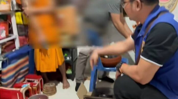 Đột kích bắt giữ nhà sư lấy tiền từ thiện mua ma túy đá Ảnh 2