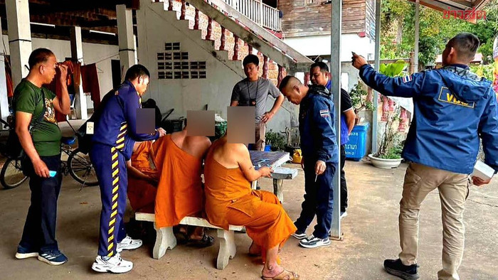 Đột kích bắt giữ nhà sư lấy tiền từ thiện mua ma túy đá Ảnh 1