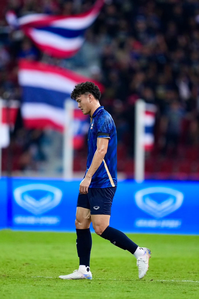 Thái Lan đã thua Việt Nam dù dẫn 2 bàn. Ảnh: FAT