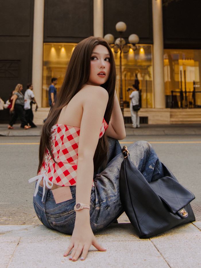 Ngọc Trinh không ngần ngại công khai chuyện tăng cân với khán giả. Ảnh: FBNV