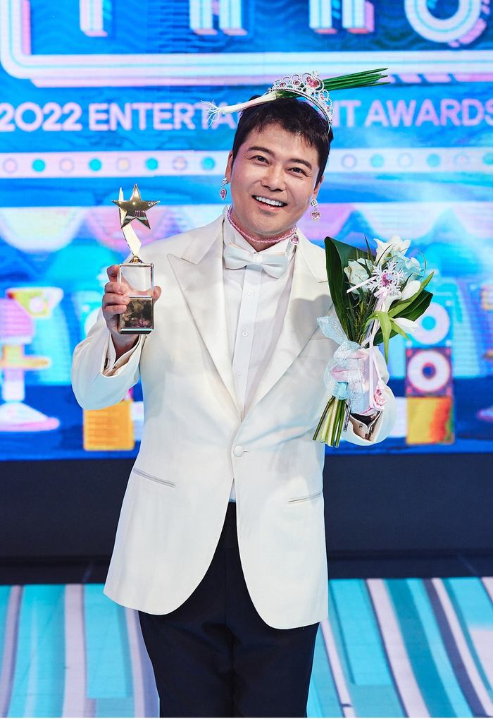 Jun Hyun Moo cũng phủ nhận liên quan đến những ồn ào đang gây xôn xao dư luận xứ Hàn.