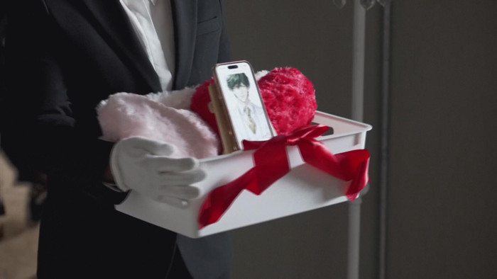 Cô gái 32 tuổi làm đám cưới, đến khi chú rể lộ mặt ai cũng 'sốc nặng' Ảnh 2