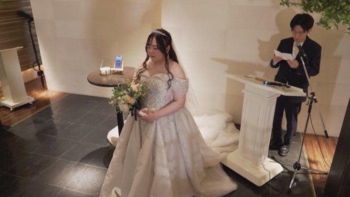 Cô gái 32 tuổi làm đám cưới, đến khi chú rể lộ mặt ai cũng 'sốc nặng' Ảnh 3