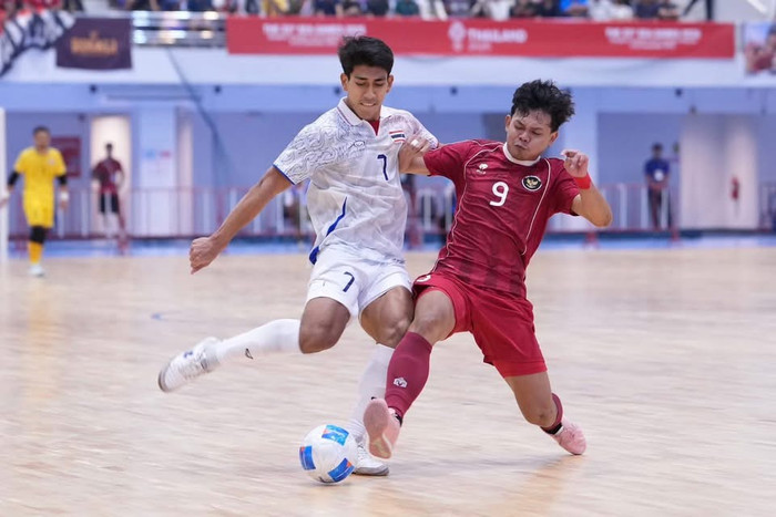 Tuyển futsal nam Thái Lan đã thua Indonesia 1-6, giành HCB SEA Games 33. Ảnh: FAT