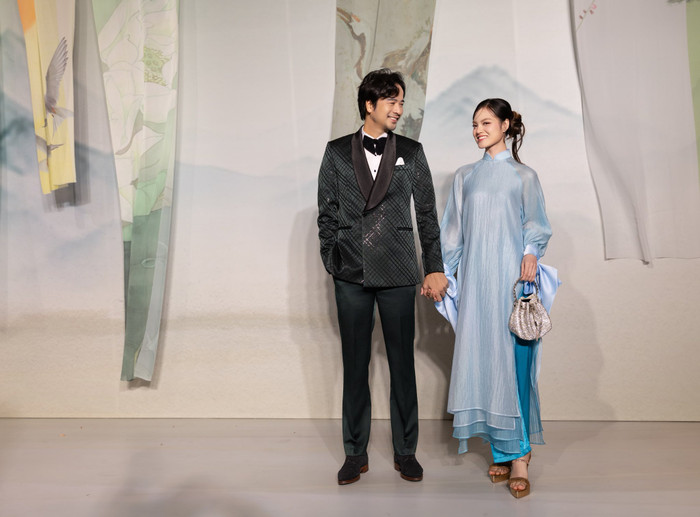 Nam diễn viên thường đưa bạn gái sinh năm 2000 đến tham gia các sự kiện của giới showbiz. Ảnh: FBNV