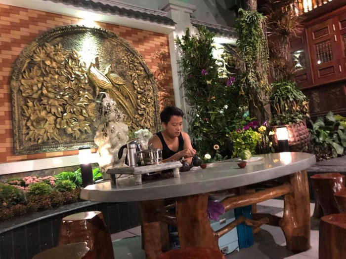 Một góc khác trong không gian thưởng trà của Hoàng Kim Khánh.