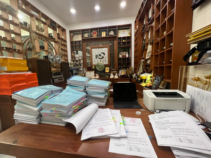 Một góc nhìn khác có thể thưởng thức không gian uống trà của Hoàng Kim Khánh.