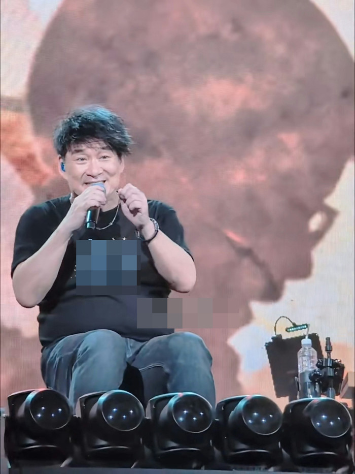 Nam ca sĩ gạo cội khiến cõi mạng 'dậy sóng' với ngoại hình thay đổi ở tuổi 64 Ảnh 4