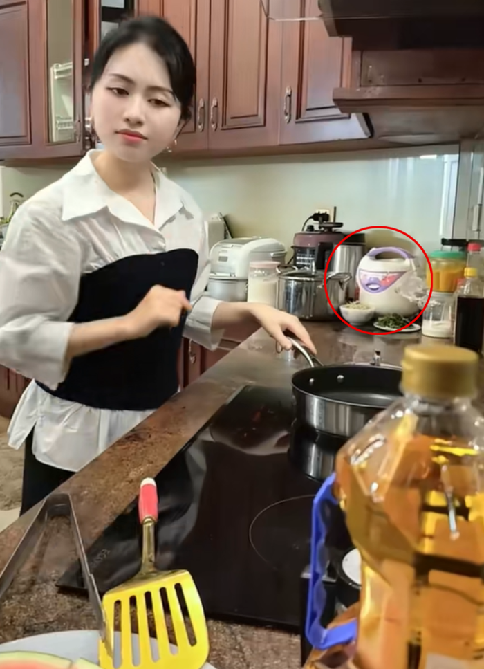 Bà chủ thẩm mỹ viện Mailisa tin dùng nồi cơm điện có thiết kế nhỏ gọn, giá cả phải chăng. Ảnh chụp màn hình 
