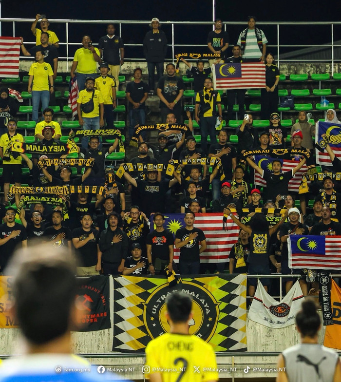 CĐV Malaysia chưa bao giờ có được niềm vui khi Malaysia đụng tuyển nữ Việt Nam. Ảnh: Malaysia NT