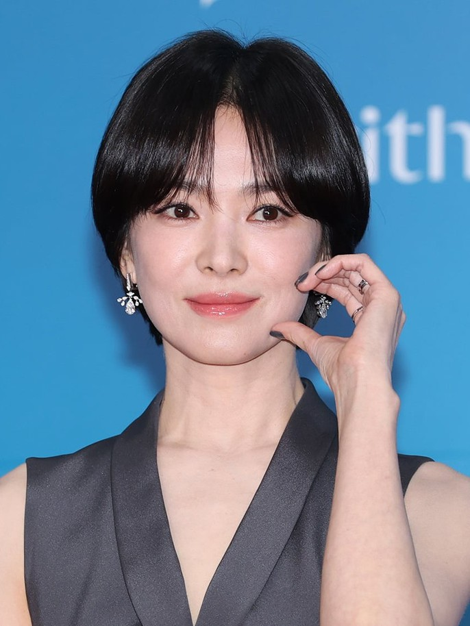 Song Hye Kyo ngày một thăng hạng về nhan sắc lẫn thần thái, dù đã ở tuổi ngoài 40.