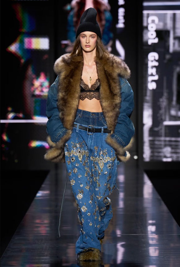 Mùa thu đông này, những thiết kế lấp lánh trở thành tâm điểm trên sàn diễn. Ảnh: Elle