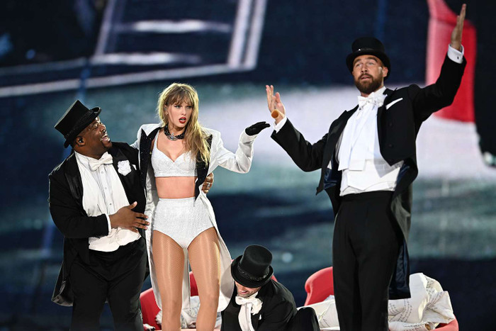 Taylor Swift thay đổi lớn sau khi yêu Travis Kelce Ảnh 3