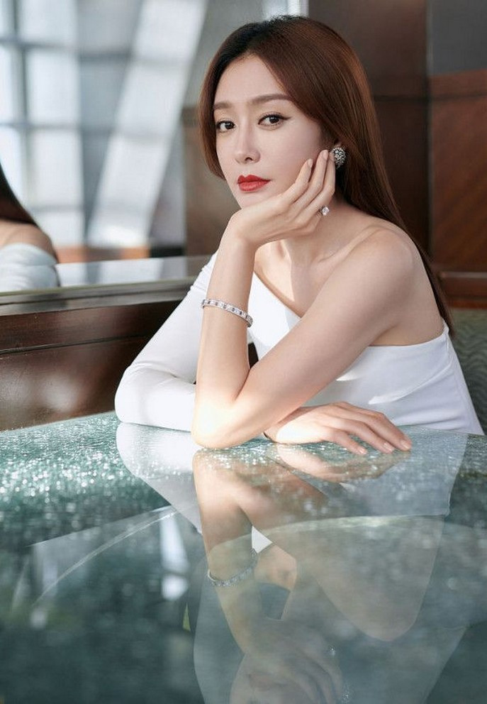 Tần Lam sở hữu nhiều dự án phim trong năm nay.