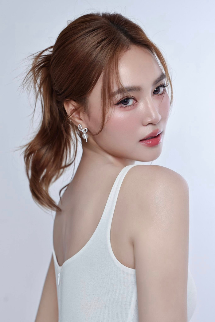 Vài năm trước, nữ diễn viên từng phải nhập viện cấp cứu vì bị viêm loét dạ dày.&nbsp;