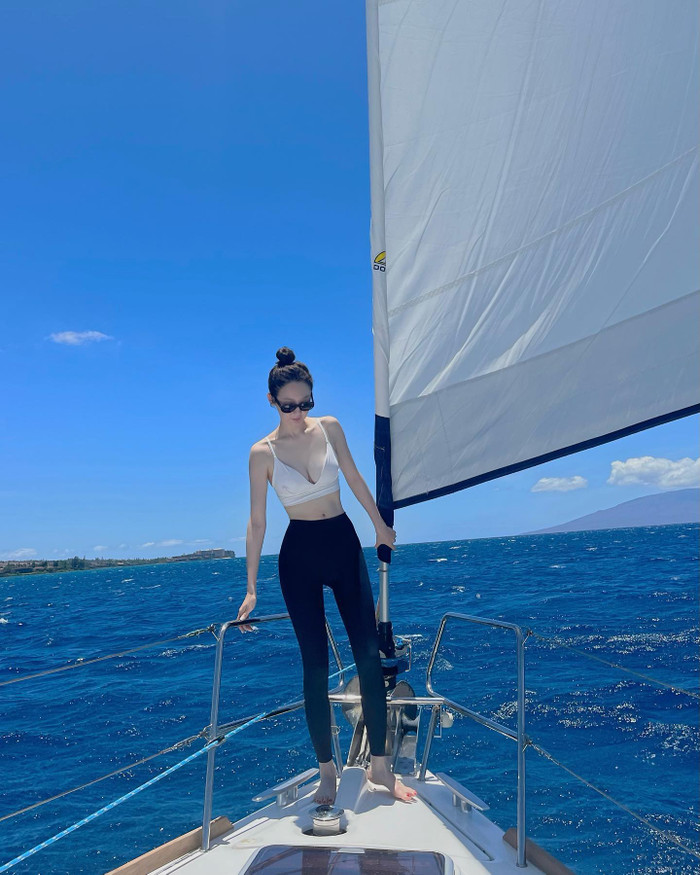 Nữ ca sĩ nổi tiếng bị lôi vào bê bối 'tiêm chích' gây chấn động showbiz Ảnh 3