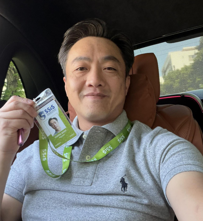 Cường Đô La được tặng chiếc xe tay côn 200 triệu. Ảnh: FBNV