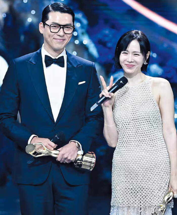 Cặp đôi tại lễ trao giải Điện ảnh Rồng Xanh lần thứ 46
