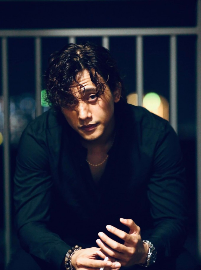 Mai Tài Phến lột xác với vai giang hồ trong Bình Báo.