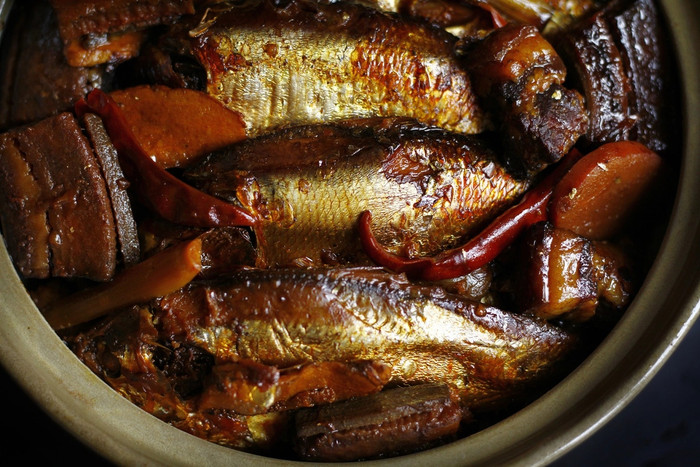 Món cá kho đặc sản của Hải Phòng, ăn một lúc hết 5 bát cơm Ảnh 4