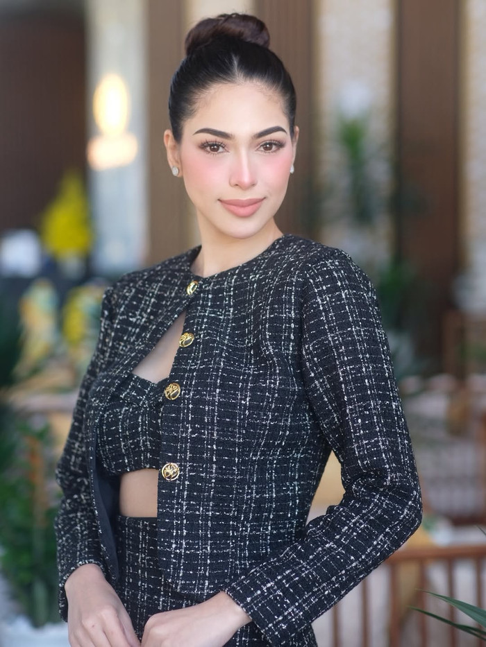 Á hậu Miss Cosmo sở hữu nhan sắc xinh đẹp. Ảnh: IGNV