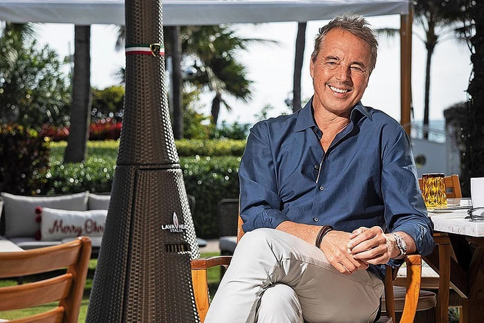 Dan Buettner - nhà nghiên cứu tuổi thọ nổi tiếng thế giới. (Ảnh từ Outlookmoney)