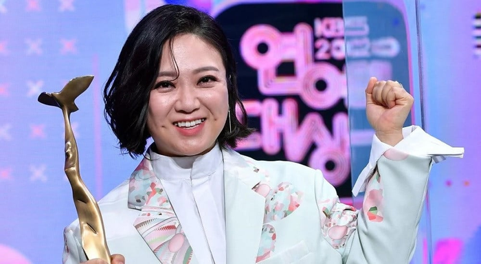 Kim Sook là nữ danh hài quen mặt với khán giả Hàn Quốc, đặc biệt là những chương trình trên KBS.&nbsp;