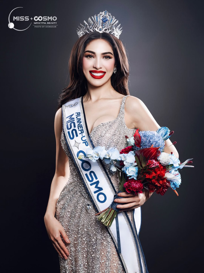 Hậu đăng quang, Á hậu người Philippines - Chelsea Fernandez liên tục vướng nghi vấn không hài lòng với danh hiệu, thậm chí bị đồn đoán có ý định từ bỏ vị trí Á hậu. (Ảnh: IGNV)